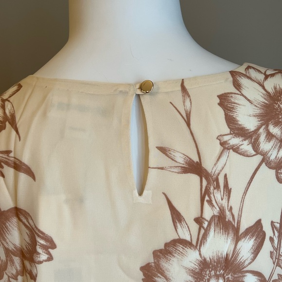 NWT Calvin Klein top size Medium - Picture 5 of 8